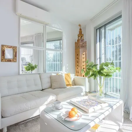 Betis Deluxe Riverside Appartement