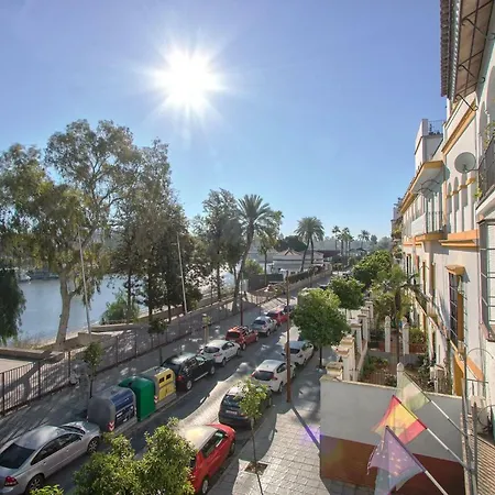 Betis Deluxe Riverside