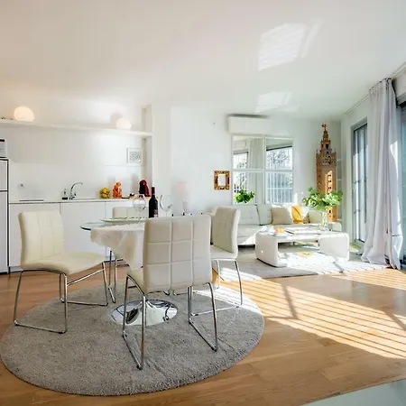Betis Deluxe Riverside Appartement *